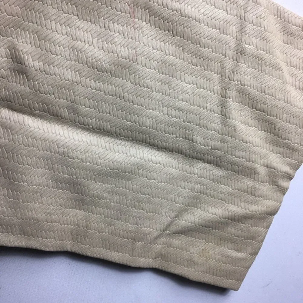 Steve Madden beige weave pattern clutch